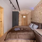 Parkside 2-bedroom Ground-floor With A Free Parking *