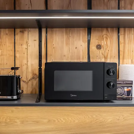 Parkside 2-bedroom Ground-floor With A Free Parking Dzīvoklis Riga