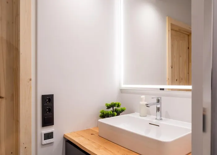 Parkside 2-bedroom Ground-floor With A Free Parking * Riga