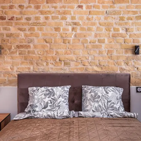 Parkside 2-bedroom Ground-floor With A Free Parking شقة ريغا
